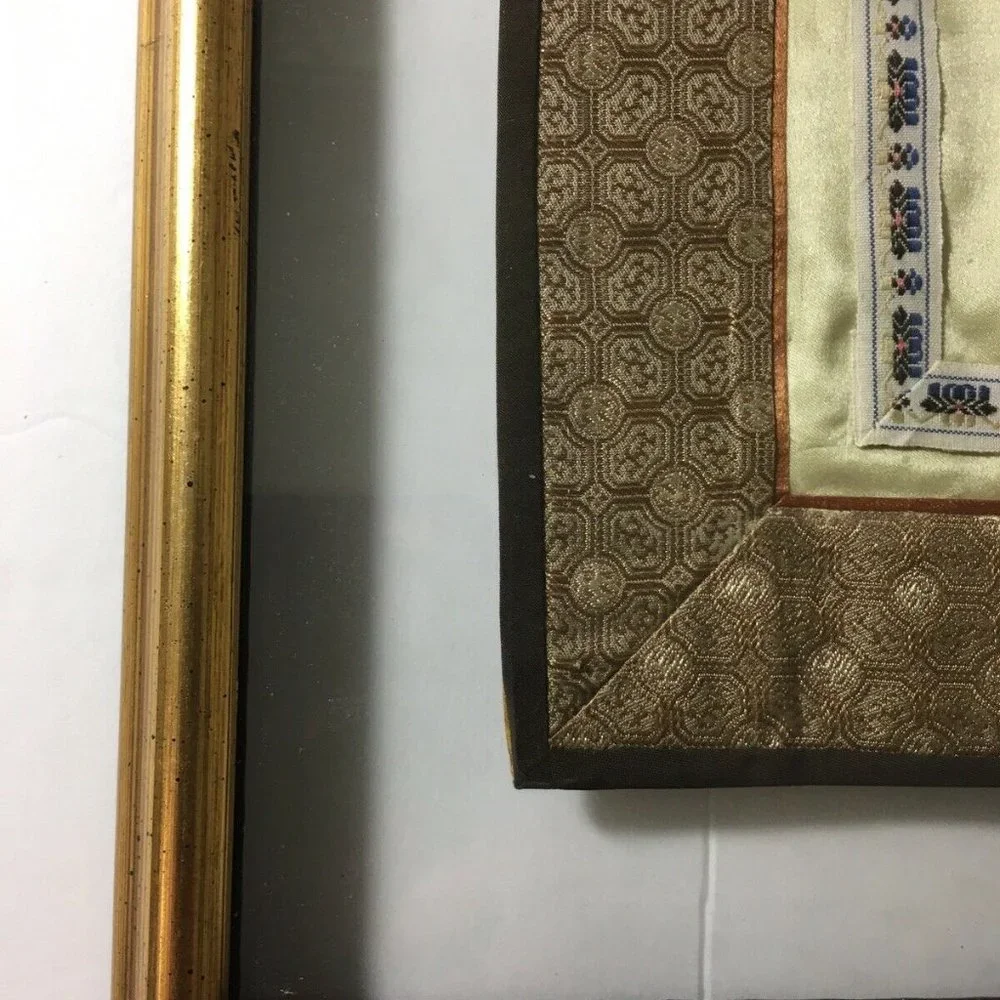 Vintage‎ framed Wall Art Asian Embroidered Silk  panel